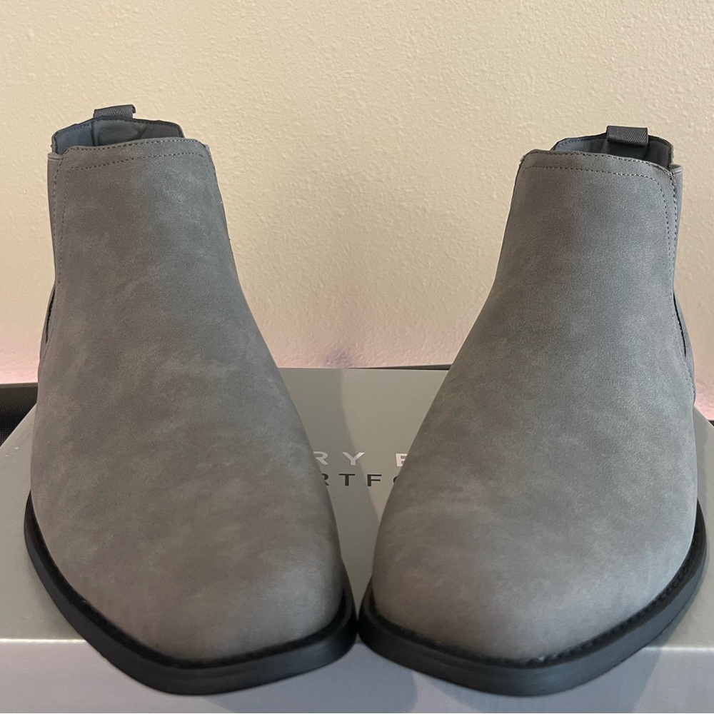Perry Ellis Gray Chukka Boots Suede Slip-On